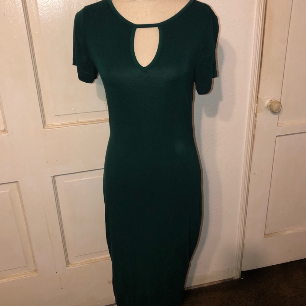 Black Keyhole Midi Dress